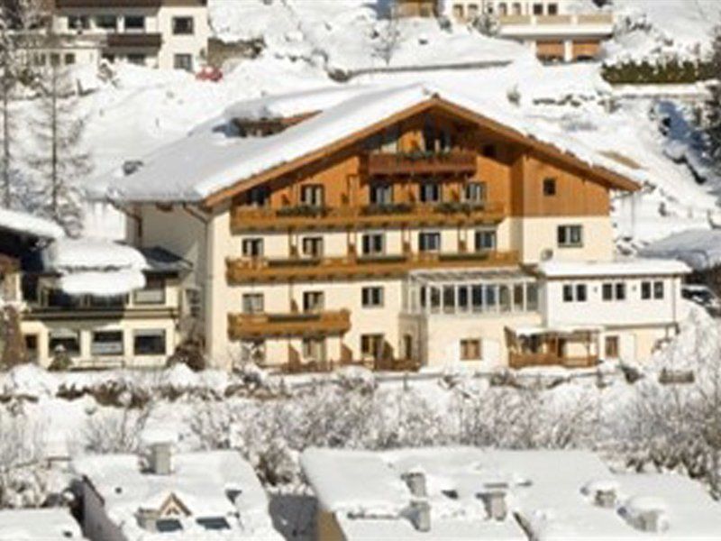 Gartenhotel Daxer Целль-ам-Зе Экстерьер фото